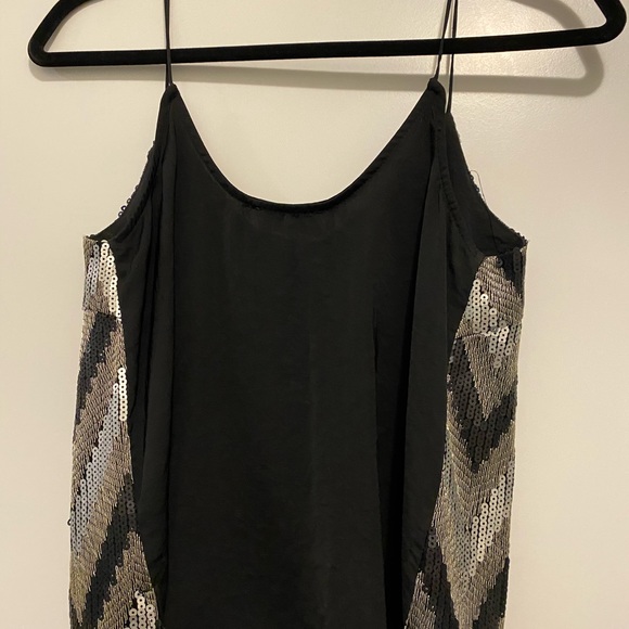ASTR metallic tank in size small - Picture 2 of 3